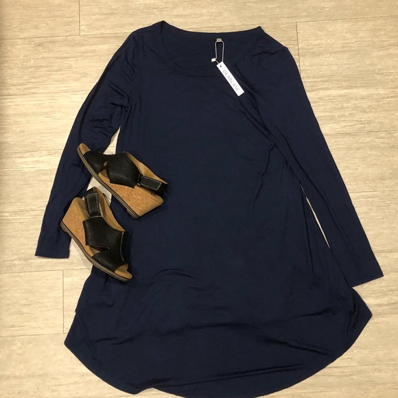 2 Dearcase NWT T-shirt Dresses - Picture 2 of 6